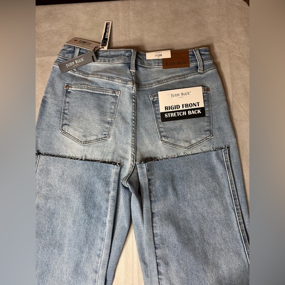 Judy Blue High Waisted Rigid Magic Distressed Rainbow Thread Jeans multi sizes - Picture 14 of 15